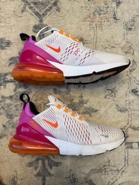 Nike Women’s Air Max 270 in “Fuschia Dream Crimson” (size 9)